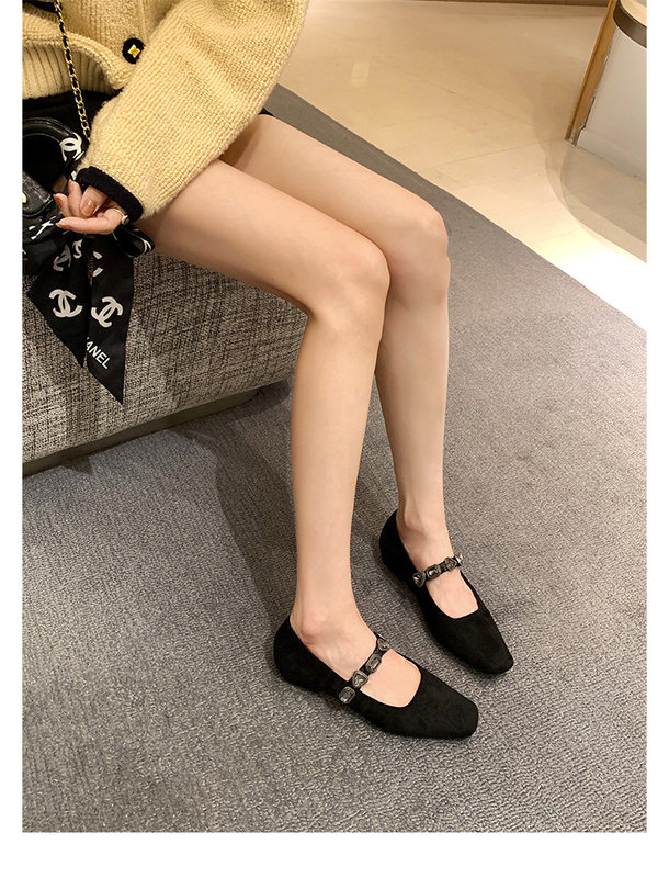 Giày Mary Jane nữ mũi vuông nhỏ, quai ngang đính đá, họa tiết da báo trái tim, gót thấp 1–3 cm — Màu đen, Vân báo
