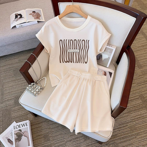 High-end Fashion Casual Sportswear Suit Women's Summer Korean-style Loose Stylish Age-reducing Short-sleeved Shorts Two-piece Set