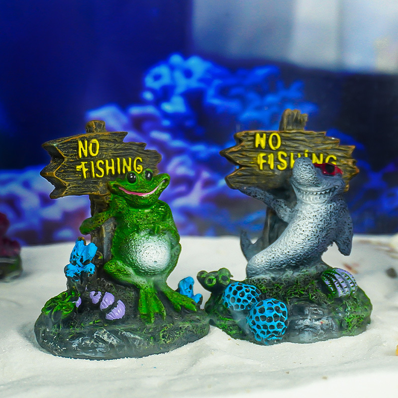 Decoración de resina decorativa de paisajismo de acuario, animal submarino, caballito de mar, cocodrilo, delfín, pez payaso, letrero al por mayor