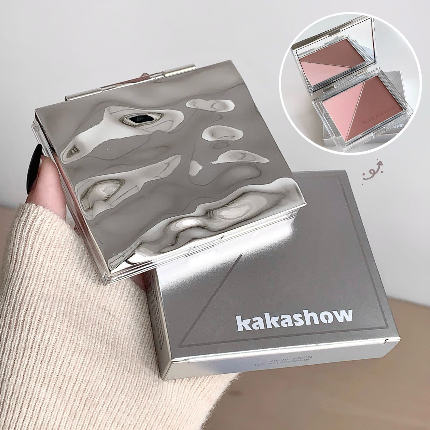 kakashow dulce exploración doble junta de polvo de brillo natural no volante maquillaje tierno blush plato cosméticos al por mayor