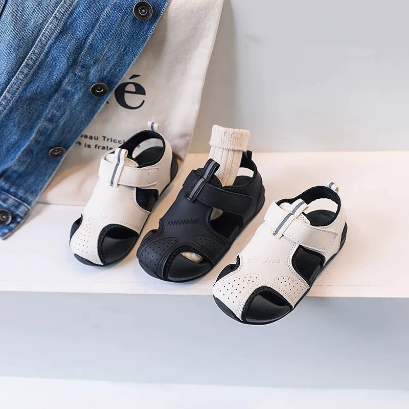 Детская сандалия Баотоу 2025 новый летний стиль для мальчиков легкая мягкая обувь на пляже для девочек повседневная спортивная детская обувь