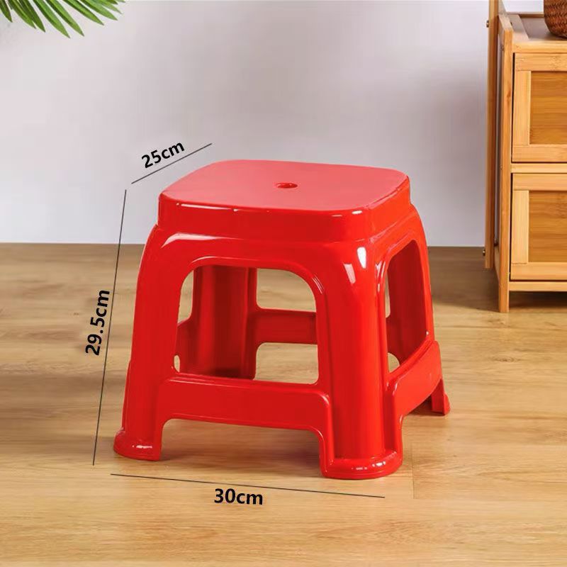 Taburetes de plástico pueden ser taburetes de sillas caseras taburetes altos taburetes al por mayor rojo engrosado en una pila de plástico
