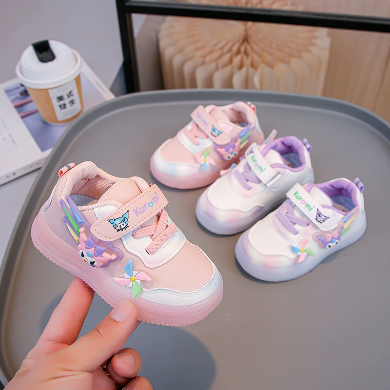 2024 новые детские световые кроссовки для девочек мультфильм маленькие белые туфли красочные светильники корейские повседневные кроссовки