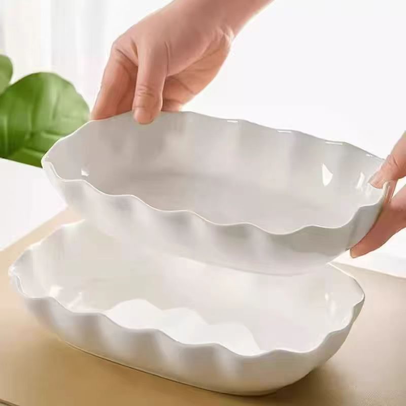 日式蒸鱼盘家用陶瓷鱼盘感轻奢深盘子花边荷叶深鱼盘耐高温可微波