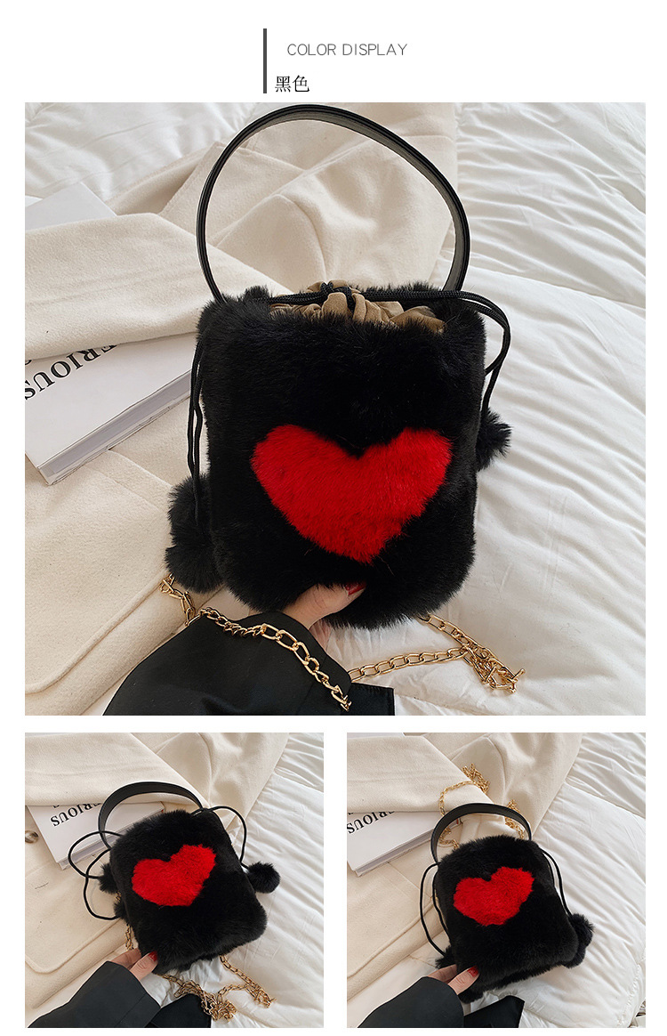 Love Pouch 2021 Autumn and Winter New Chain Messenger Bag Niche Cute Girl Furry Portable Bucket Bagpicture15