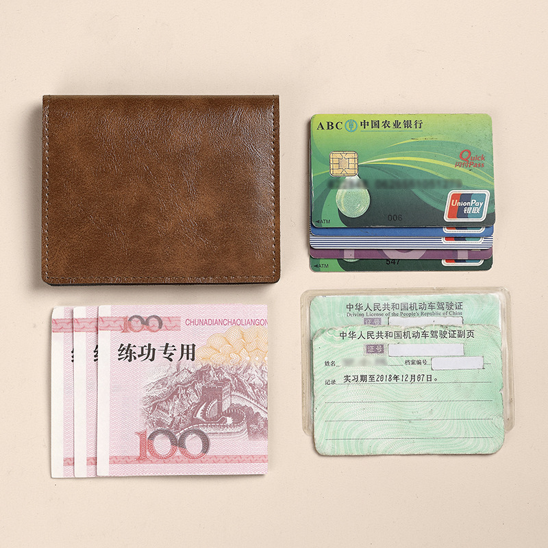 Bolsa para tarjetas de perro de dibujos animados Funda para tarjetas de dibujos animados explosiva de comercio exterior Funda para tarjetas de conducir ultrafina de gran capacidad con múltiples asientos para tarjetas Cartera