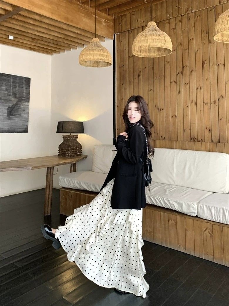Váy maxi nữ thắt eo kiểu Pháp dây mảnh họa tiết chấm bi — Váy trắng gạo, Bộ đồ đen chi tiết 12