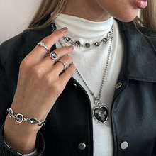 欧美跨境甜酷风方形亚克力钻锁骨项链女 时尚ins金属桃心宝石项饰