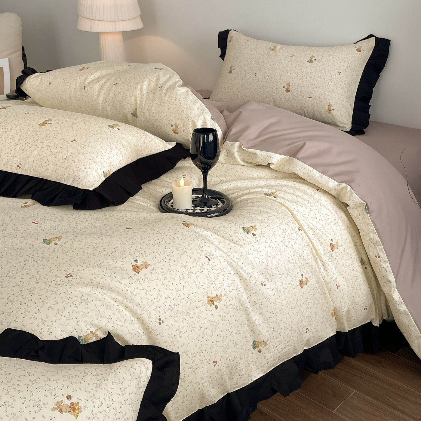 Algodón francés Hepburn encaje de cuatro piezas set de ropa de cama sábanas de cama de tres piezas set pequeño fresco