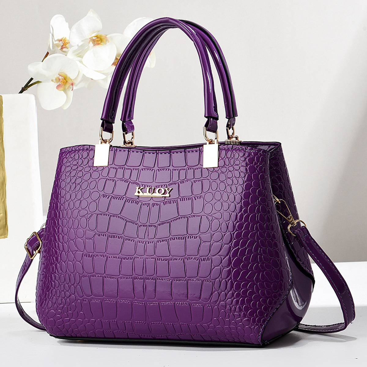 Bolso de mujer 2025 nuevo estilo de moda primavera y verano de estilo de mujer atmósfera de moda textura simple versátil bolso de hombro único
