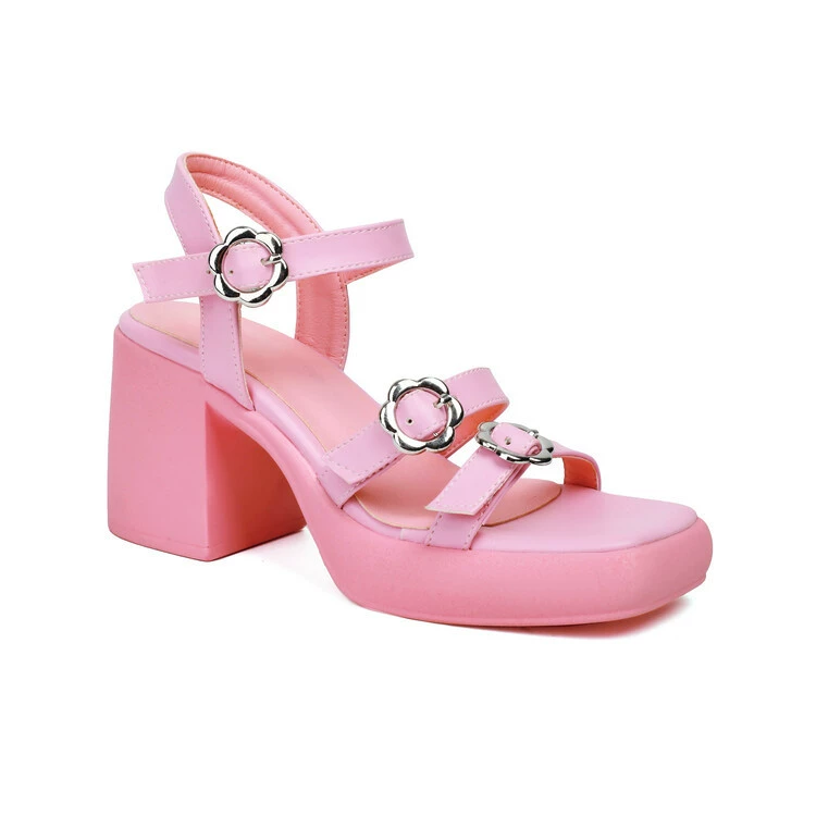 Summer sandals, 2024 years, simple and elegant design