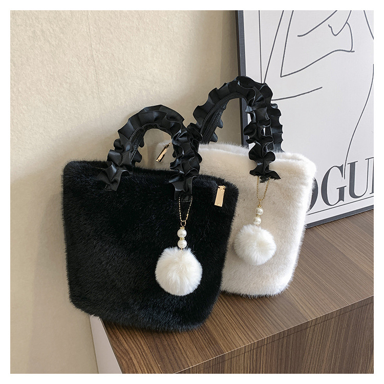 Women's Small Autumn&winter Plush Solid Color Basic Fluff Ball Bucket Zipper Bucket Bag display picture 21