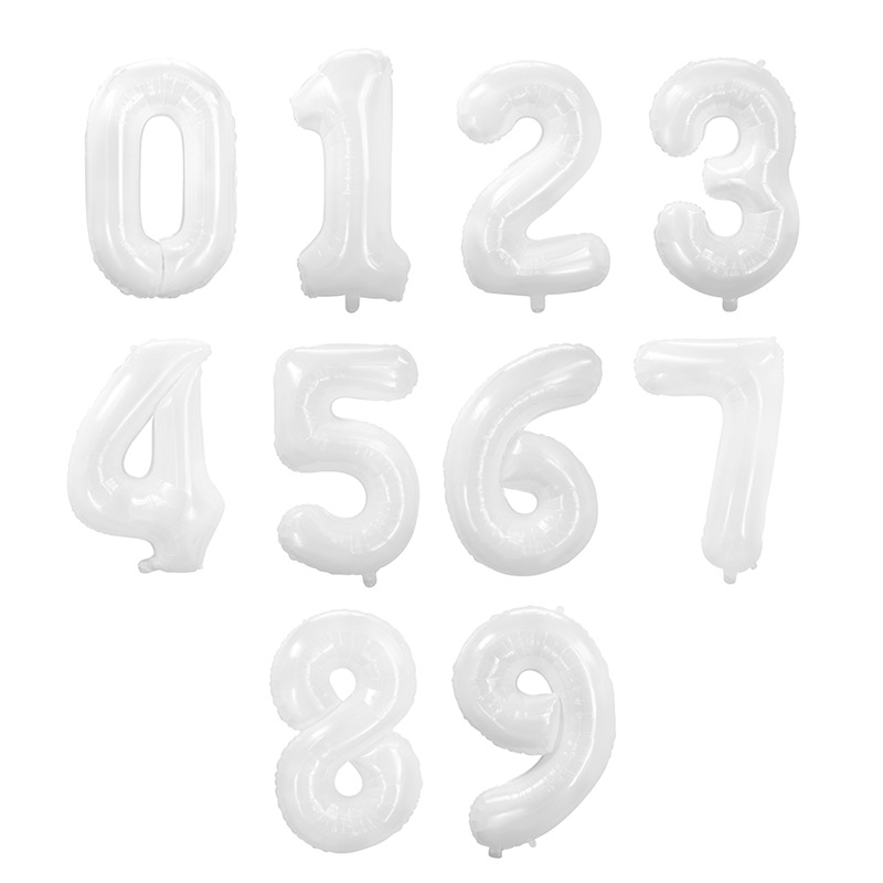 White Number Balloons With Polka Dot Pattern For Birthday Parties_voghion.com
