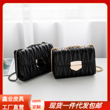 包包女日韩时尚绣花小方包都市潮流百搭单肩斜挎包跨境硬壳纸皮包