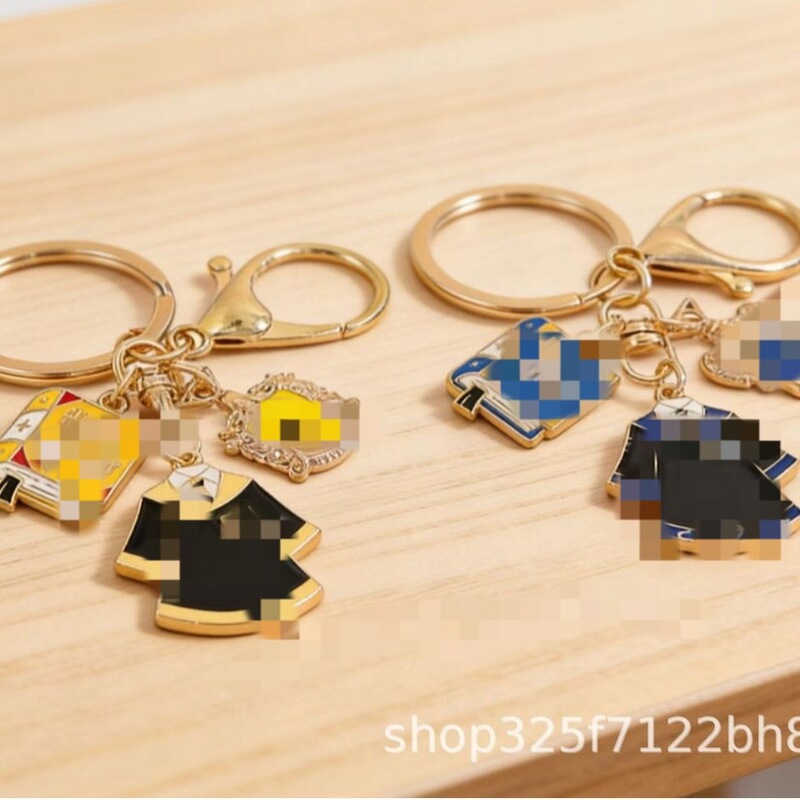 Cartoon Harry Magic Keychain Gryffindor Hogwarts Logo Badge Bachelor's Robe Pendant Wholesale Cartoon Harry Magic Keychain Gryffindor Hogwarts Logo Badge Bachelor's Robe Pendant Wholesale