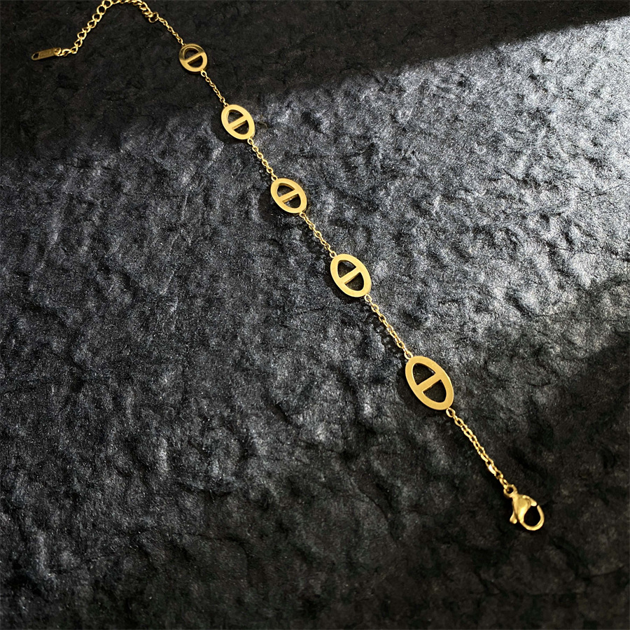 Geometric Pattern Simple Style Geometric Titanium Steel 18K Gold Plated Bracelets In Bulk