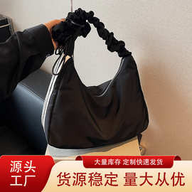定制休闲云朵包包小众设计感褶皱抽绳大容量饺子包时尚百搭托特包