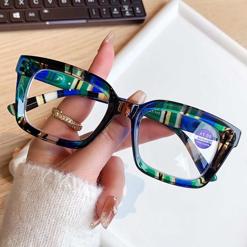 European and American style square anti-blue light reading glasses, fashionable colorful striped spring-hinged women's glasses, high-definition reading glasses wholesale European and American style square anti-blue light reading glasses, fashionable colorful striped spring-hinged women's glasses, high-definition reading glasses wholesale