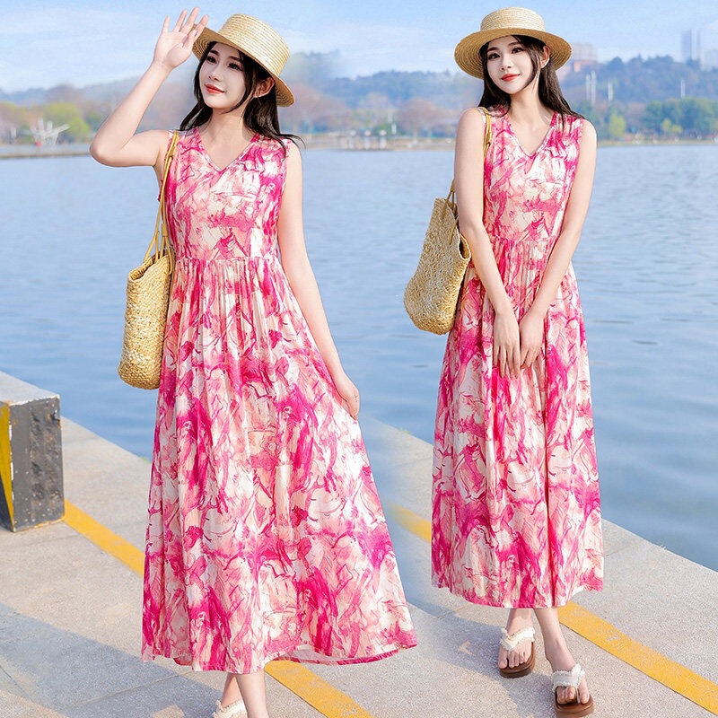 Trendy Mom-Style Cotton Silk Dress for Women, Summer Sleeveless Tank Dress with a High-End Floral Chic Design, Perfect for Seaside Vacations