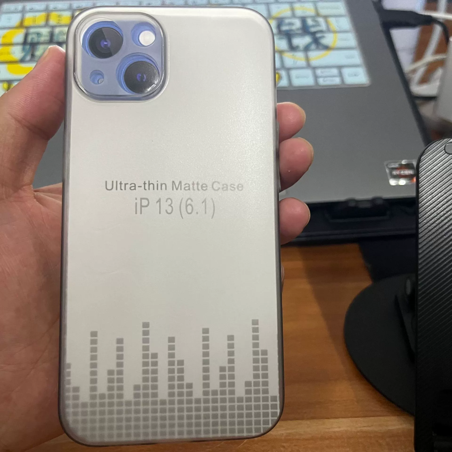Супертонкий матовый чехол для телефона (Apple iPhone 17 Pro) — силикон, защита от падений, совместимость с несколькими моделями