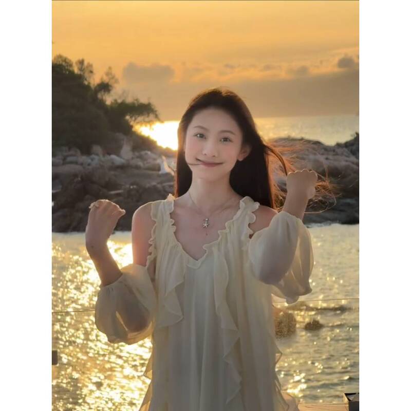 法式小众设计感露肩连衣裙夏季海边度假风绝美飘逸长裙|undefined