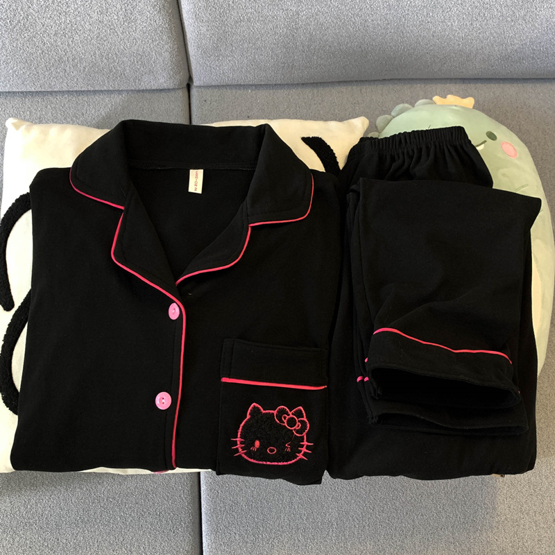 Negro HelloKitty pijamas de terciopelo de mujeres primavera y otoño invierno coral terciopelo de coral 2024 nuevo conjunto de engrosamiento