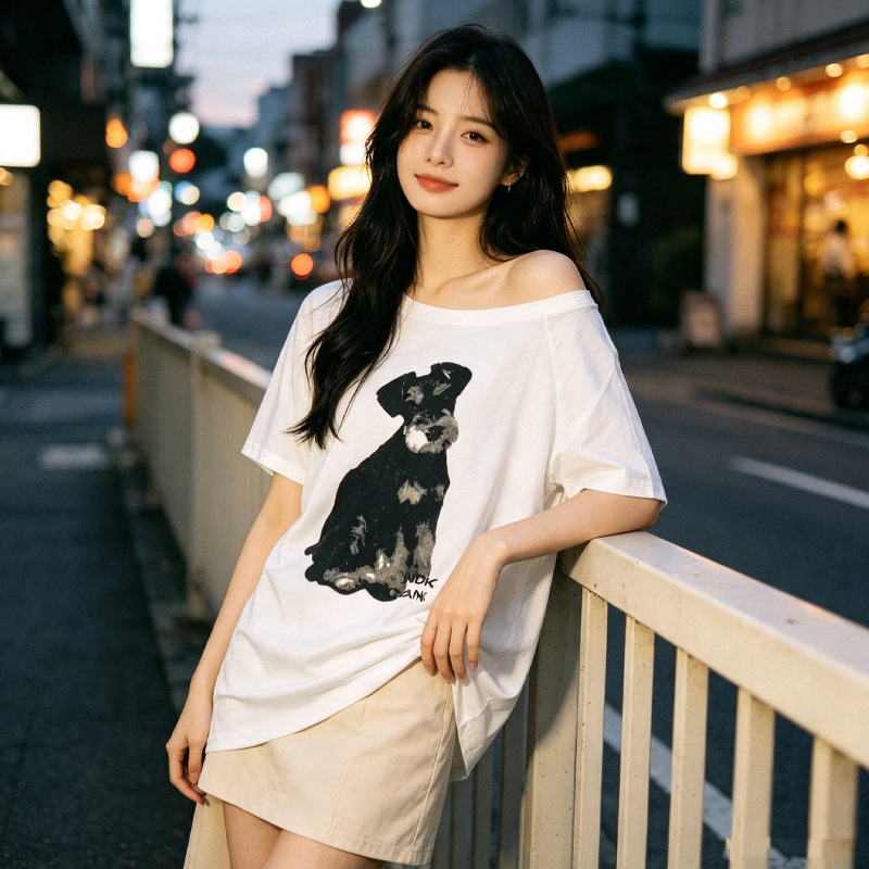 【Huiyu】Hot Girl Style One-Shoulder Short-Sleeve T-Shirt for Women with Dog Print, Versatile Loose Fit, Lazy Style, Large Round Neck Women's Top