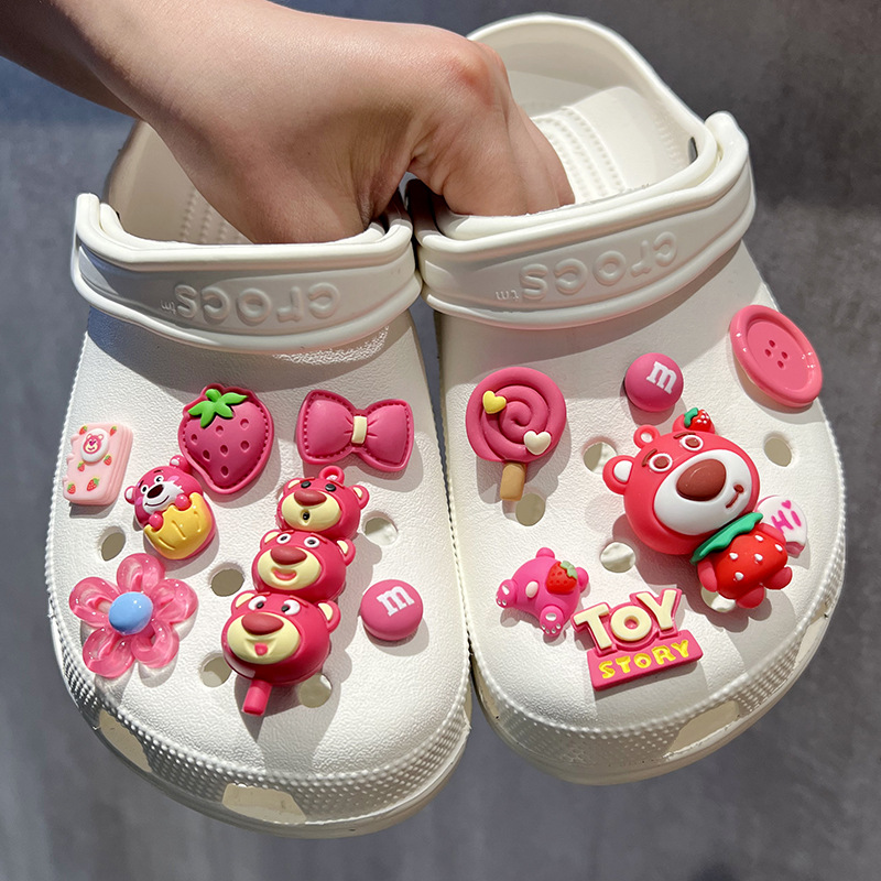 Strawberry Bear Candy Cane Hole Shoes Accessory Shoe Clips Shoe Flowers 3D DIY Accessories Removable Decorative Clips Batch