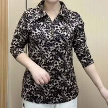 一件代发直播爆款翻领长袖T恤女上衣2025春秋季新款印花打底小衫