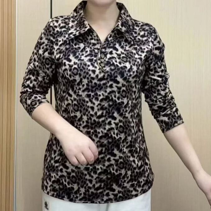 一件代发直播爆款翻领长袖T恤女上衣2025春秋季新款印花打底小衫