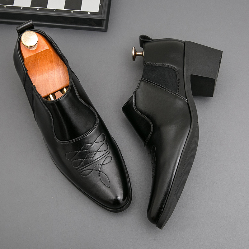 Zapatos de hombre transfronterizos tallas grandes nuevos zapatos de cuero moda zapatos de vestir de negocios para hombres zapatos de boda para el novio zapatos de cuero de suela gruesa