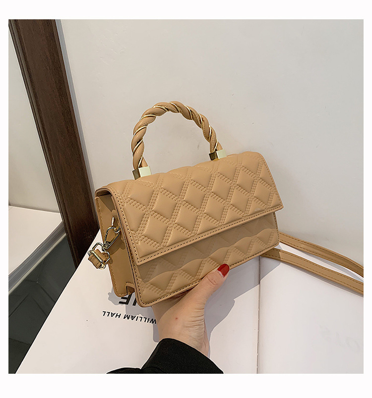 2021 New Textured Western Style Women's Bag Fashionable Rhombus Chain Bag Simple Embroidered Line Shoulder Bag Bag Crossbody Small Square Bag display picture 26