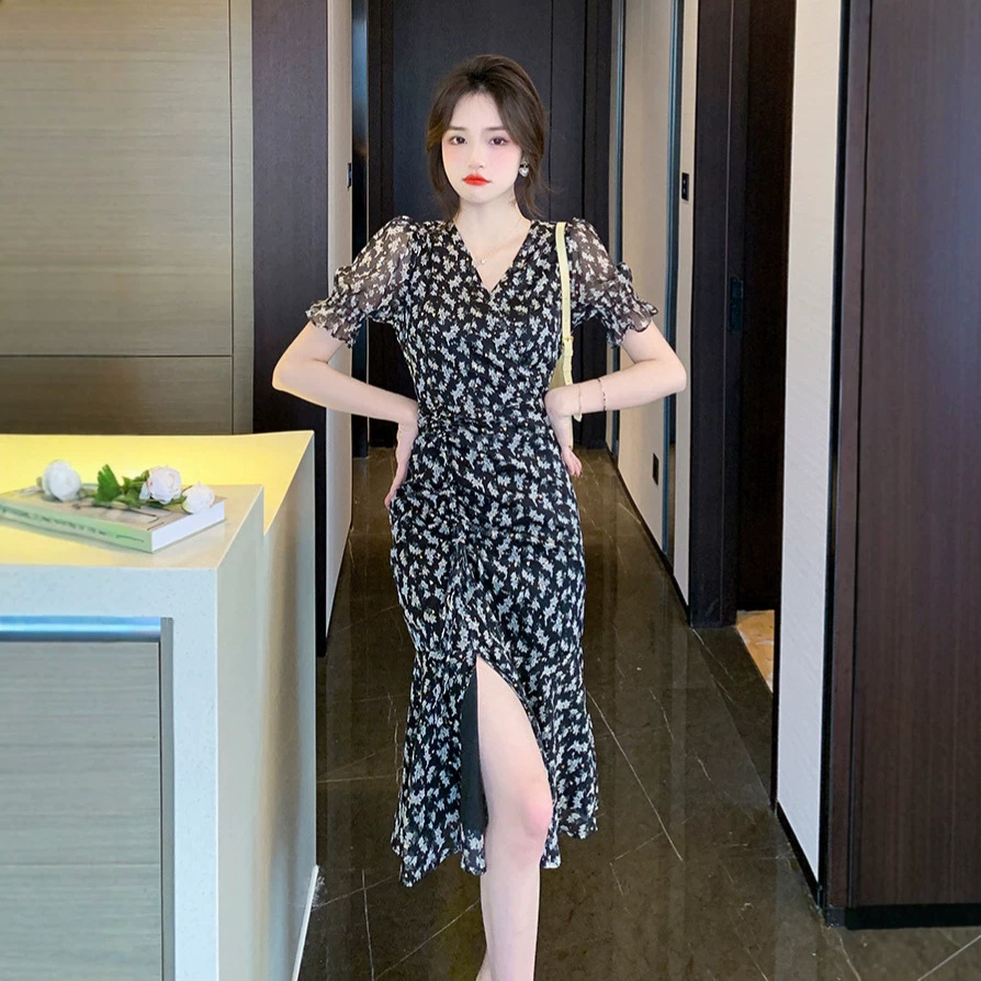 Đầm maxi nữ thắt eo đuôi cá họa tiết hoa mạ vàng kiểu Pháp — Hoa màu đen chi tiết 2