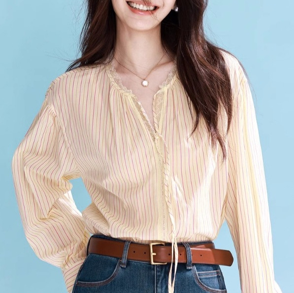 Yellow lace spring fashionable elegant design shirt