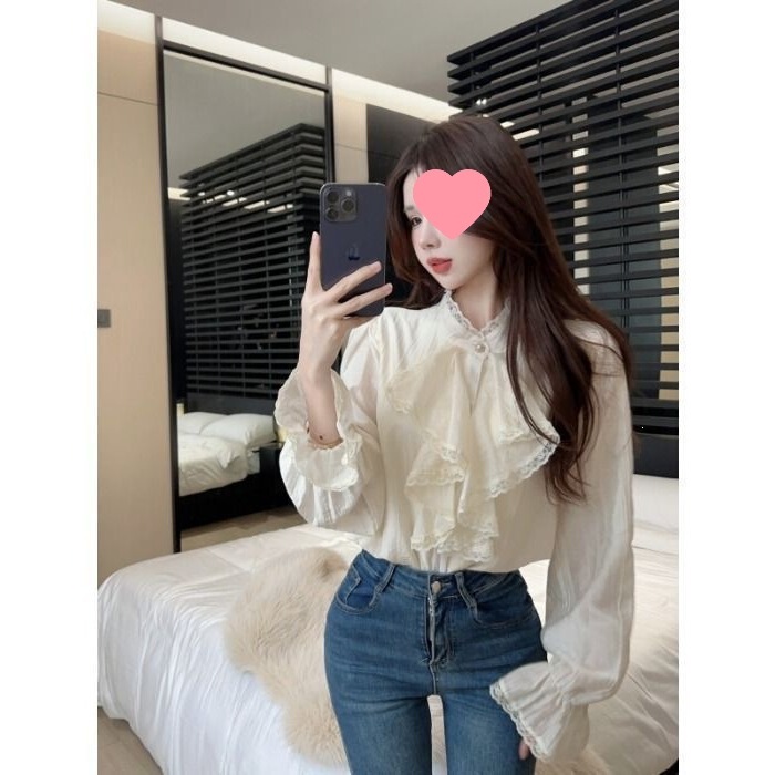 French court-style ruffled blouse for women, new early autumn collection, elegant lace patchwork shirt, long-sleeved cardigan top