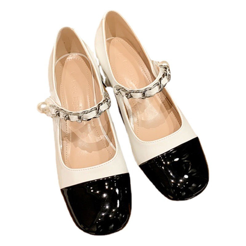 Zapatos para mujer 2024 primavera nuevos zapatos de perlas retro pequeño estilo fragante zapatos Mary Jane tacón grueso tacón medio zapatos de cuero pequeños