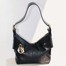 �羳�ﶬ�¿�ɽ��yVOYAGE�ִ�ˮ�ԭ�S�ް�ţƤ�μ�Ůһ��