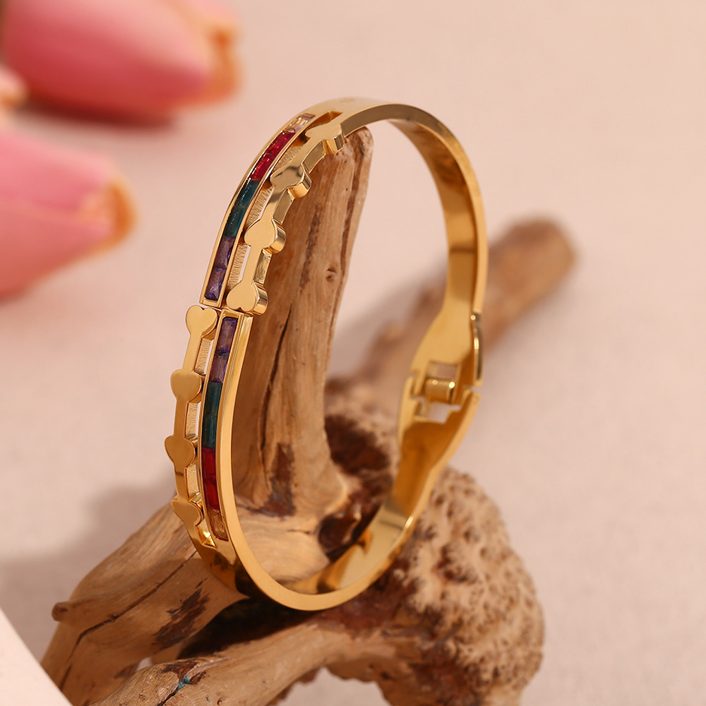 Zircon Inlaid Heart Stainless Steel Bracelet