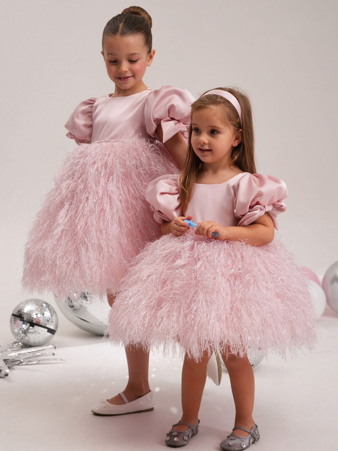 Children's 2026 New Fashionable Fairy Temperament Off-Shoulder Model Show Puffy Skirt Piano Performance Dress_voghion.com