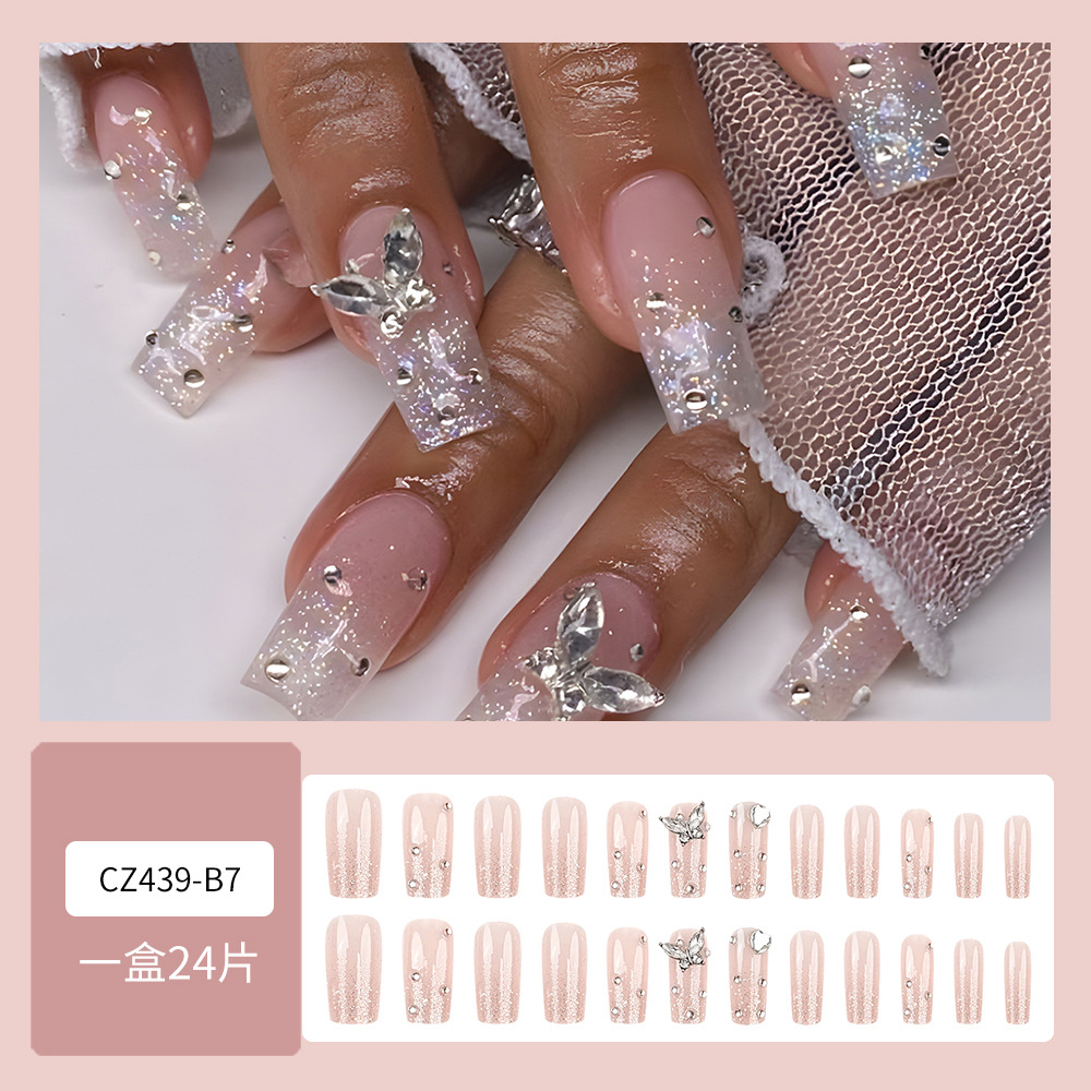 Europa y los Estados Unidos explotaron amor diamante de manicuras, flash dulce y cool usar uñas simples mariposa manicuras falsas productos al por mayor
