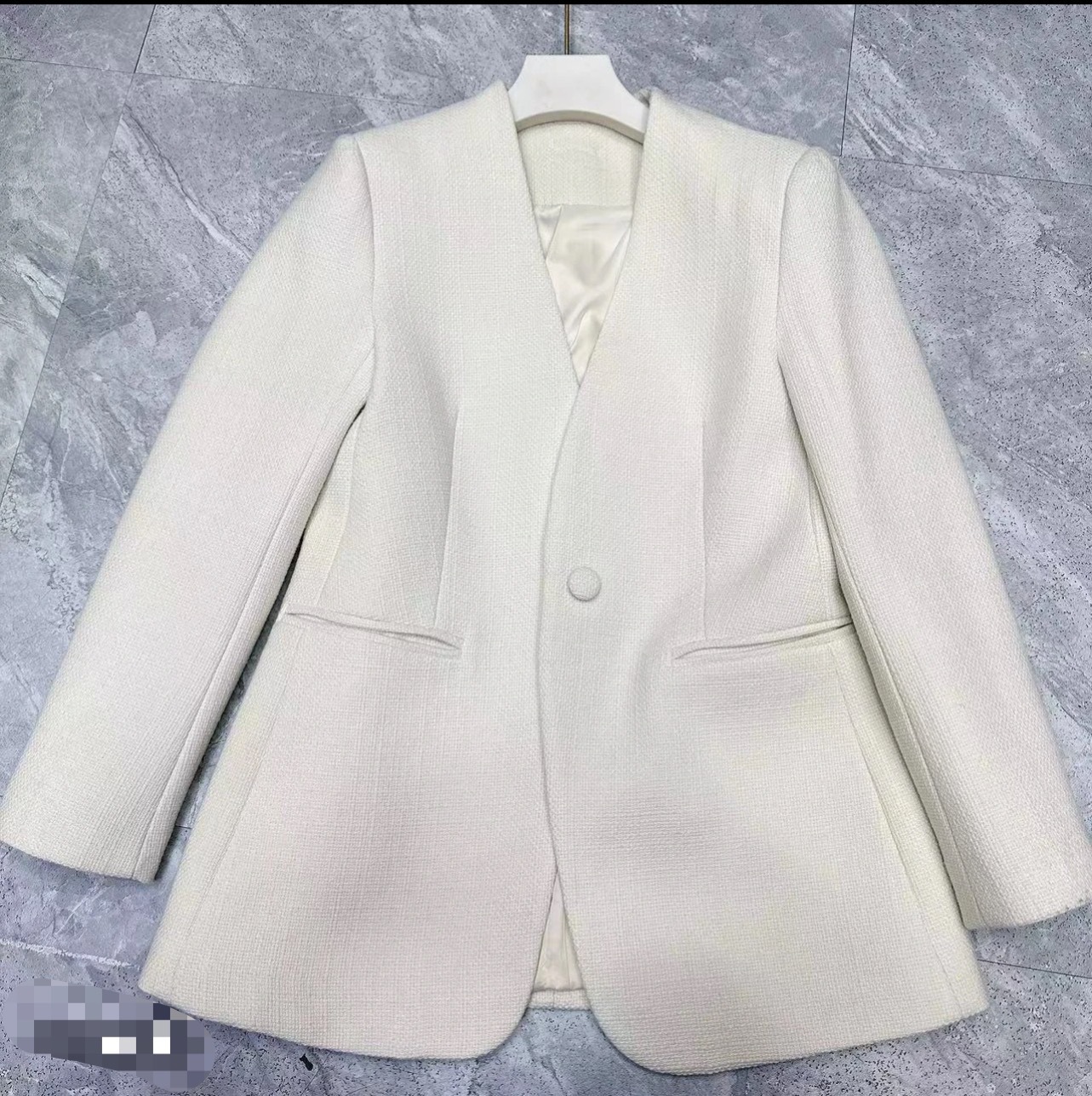 Elegante dames blazer met lange mouwen in slim fit pasvorm_voghion.com