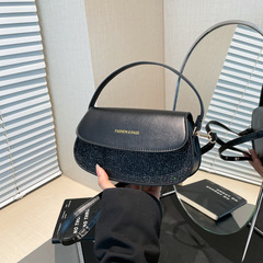 高颜値の女性バッグ2025春夏の新しい気質カジュアルな通勤洋風の高質感のシングル肩の女性バッグ