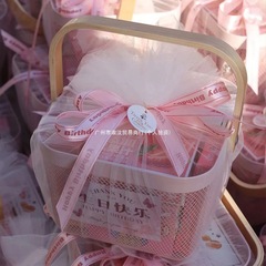 結婚式のお土産バスケット、赤ちゃんの満月宴会、成人式のポータブルバスケット、誕生日の1年目のギフト、ハンドルバスケット、メッシュ空箱