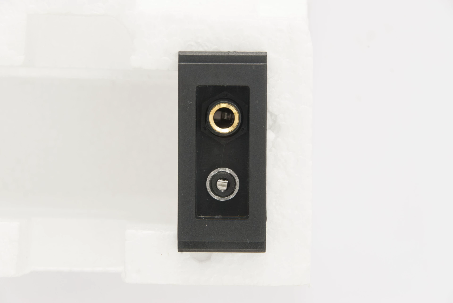 Electric accessories, module, changeable power supply