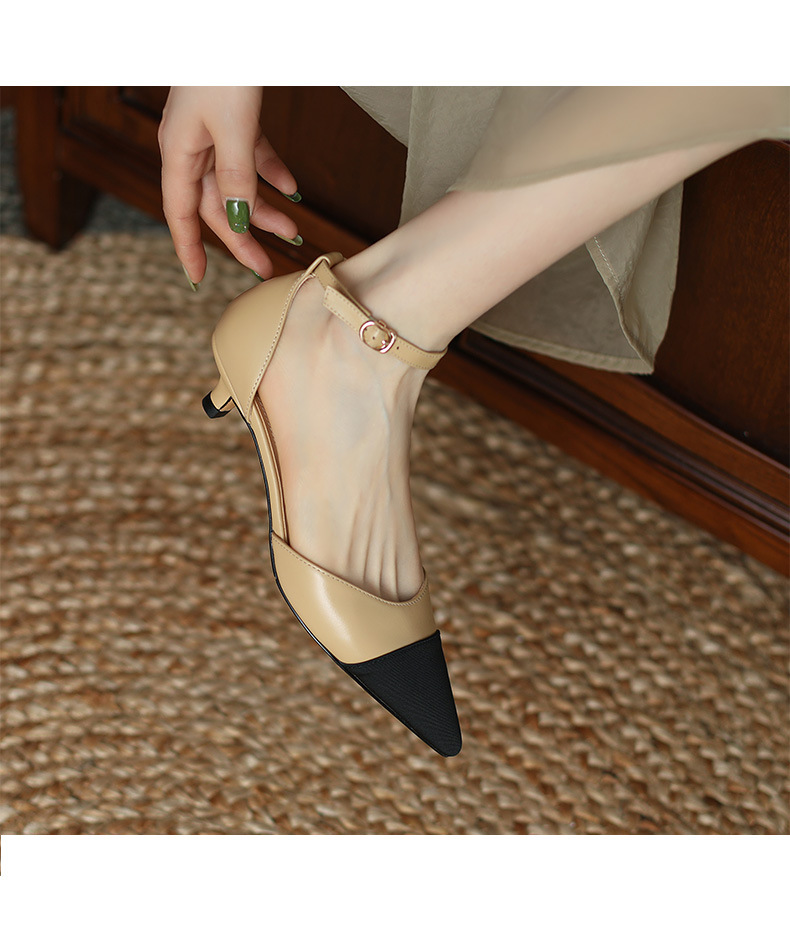 Sandal nữ quai ngang mũi kín gót thấp 2,5 cm phong cách Hàn Quốc phối màu — Màu trắng nhạt chi tiết 2