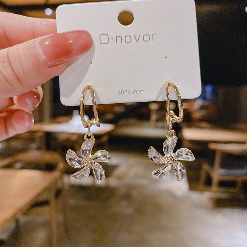 0419EF2328CDA13B8D90252EA2D64C