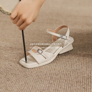 �r��¶ֺ��Ь��С�a33-43��ɫ�װ�ɫŮ��Ь�ָ�����Ƥ����ŮЬ