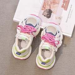 女の子スポーツシューズ児童2025新型男の子カジュアルおじさん靴夏通気ネット靴超軽量ランニング靴