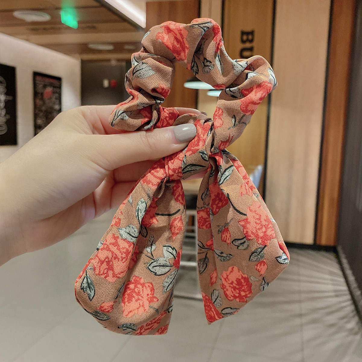 Pequeña bufandas de seda para el cabello de verano para mujeres bufandas de primavera red red de cabello nueva cinta francesa retro delgada cuerda de marea correa flotante