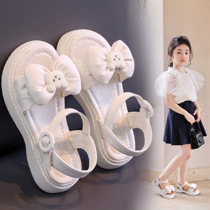 Сандалии для девочек Летняя модель 2025 новая девушка мягкая подошва нескользящая принцесса пляжная обувь детская спортивная сандалия студенческая обувь